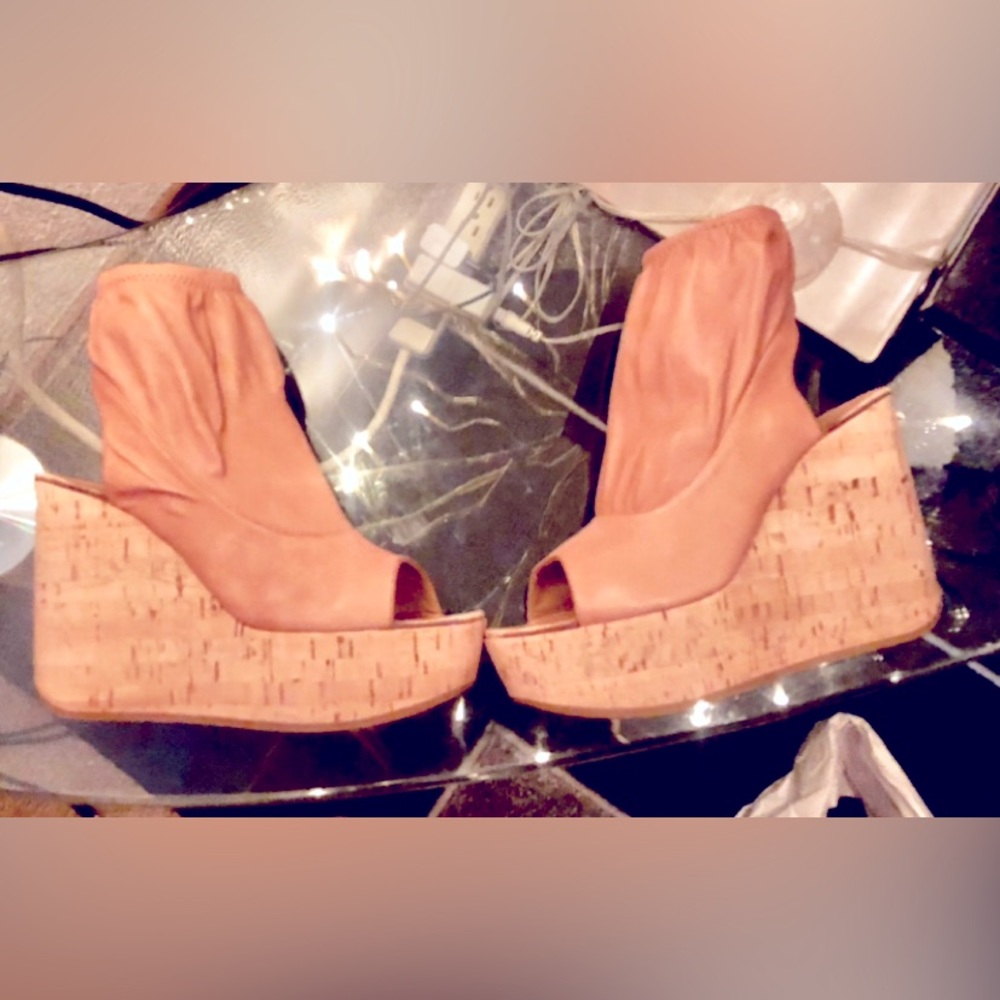 AUTHENTIC Chloe Glove Stretch Leather Platform Cork Heel Wedges